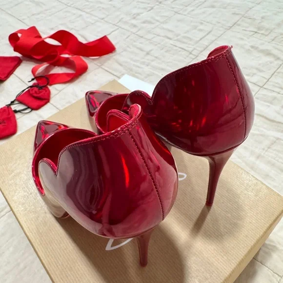 Christian Louboutin Hot Chick 100 heels in 40.5 in Psychic Red - Picture 6 of 15
